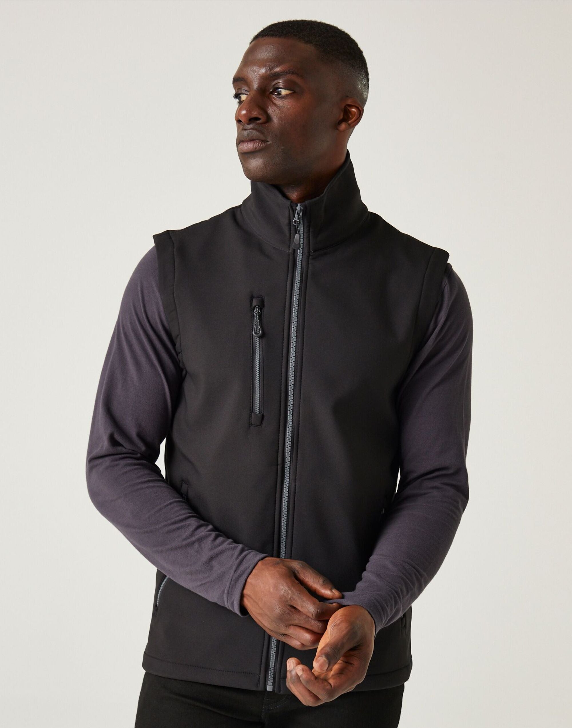 Regatta Professional Regatta Navigate 2L Softshell Bodywarmer TRA915 - Black Seal - Customisable Bodywarmers