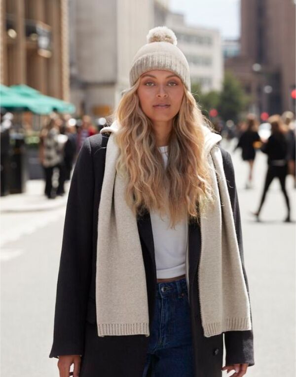 Beechfield Knitted Scarf&amp;Beanie Gift Set B401 - Oatmeal Fleck O S - Customisable Scarf