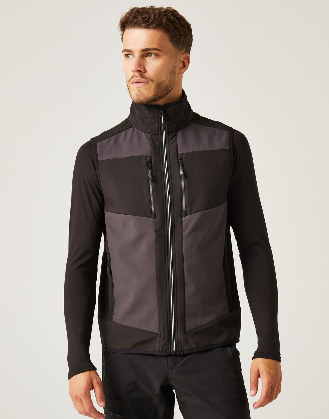 Regatta Professional Regatta E Volve 2L SoftShell BodyWarmer TRA907 - Ash Black - Customisable Bodywarmers