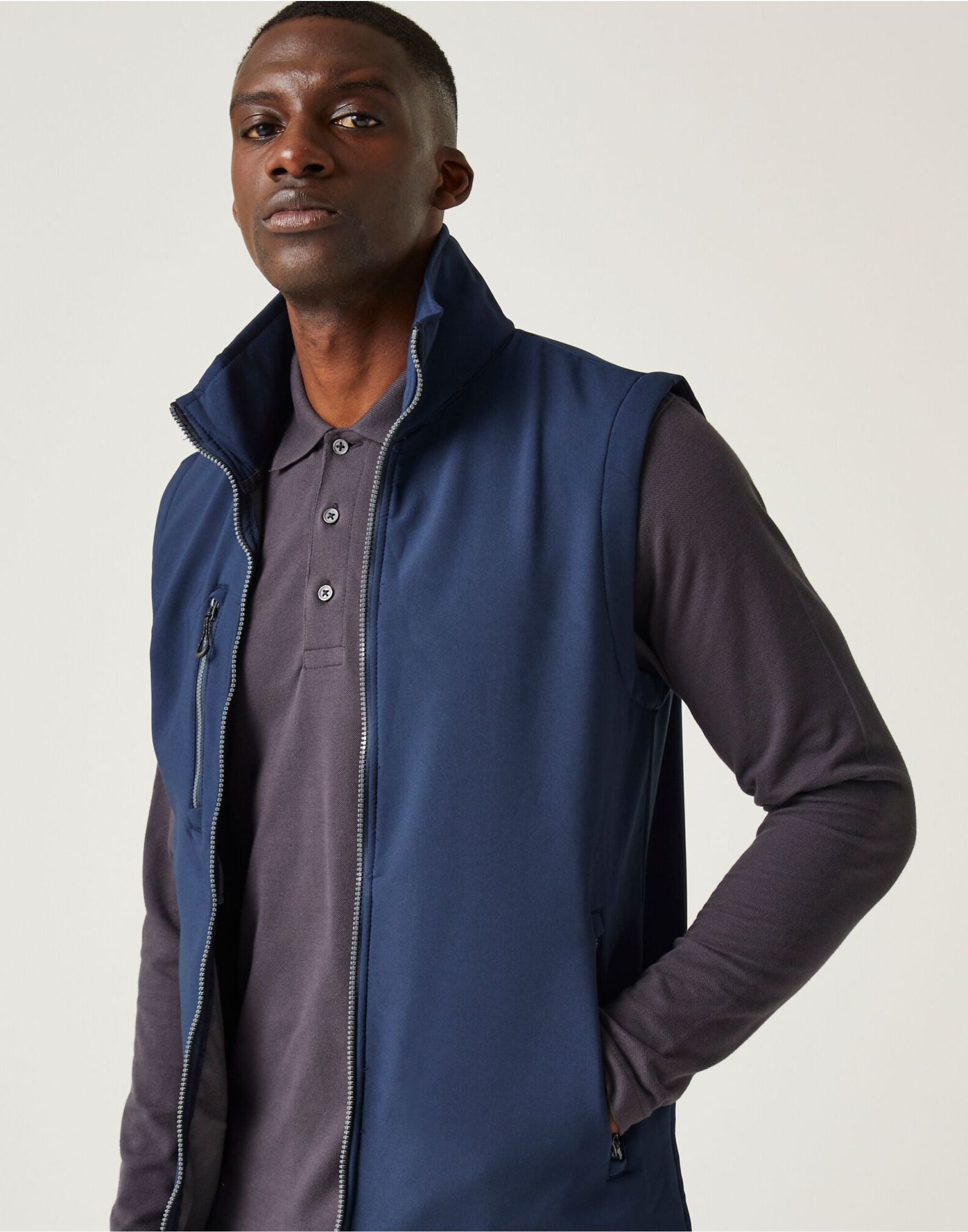 Regatta Professional Regatta Navigate 2L Softshell Bodywarmer TRA915 - Navy Seal - Customisable Bodywarmers